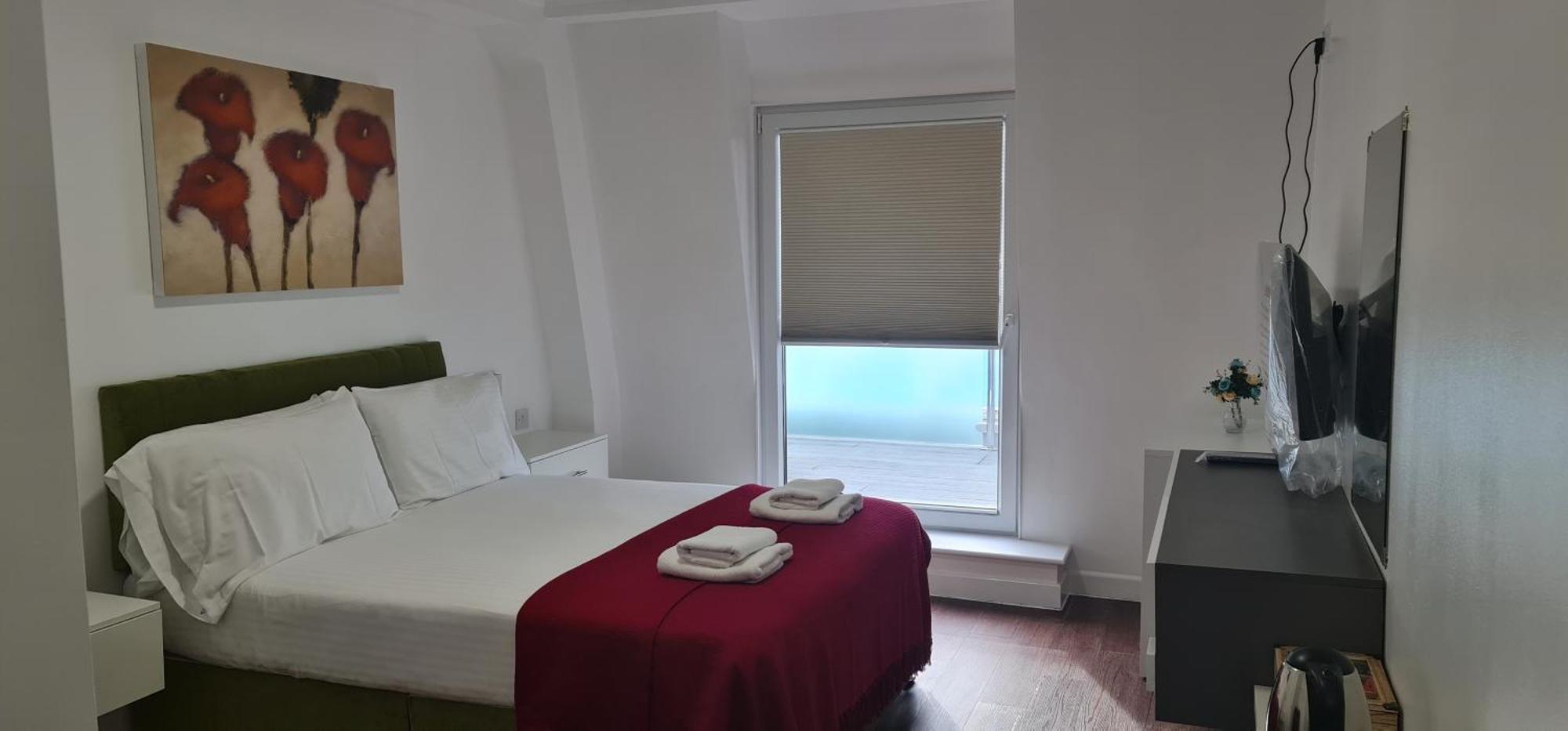 Saints Bay Hotel Bagian luar foto