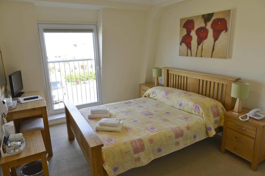 Saints Bay Hotel Bagian luar foto